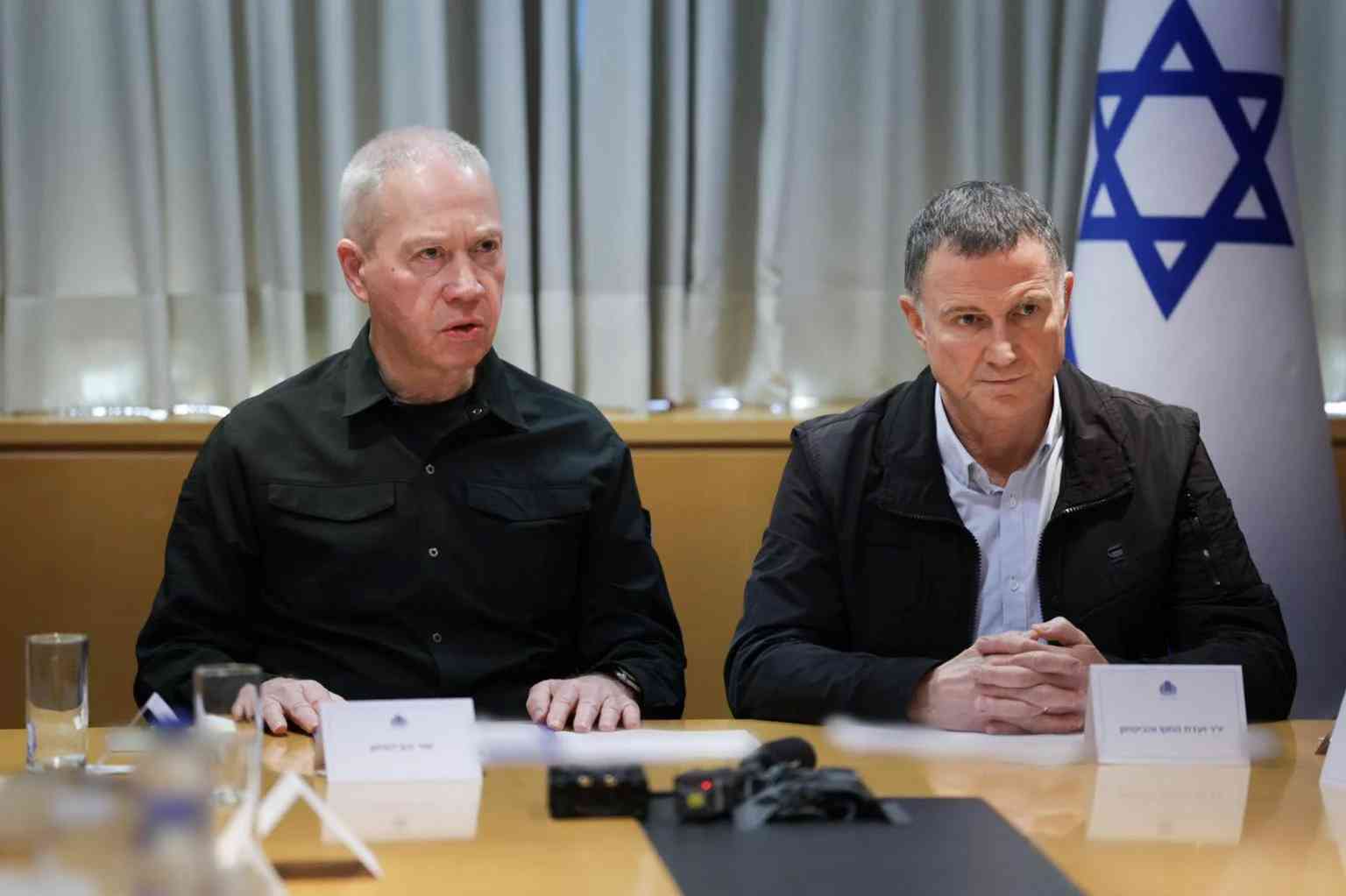 Gallant and Edelstein background