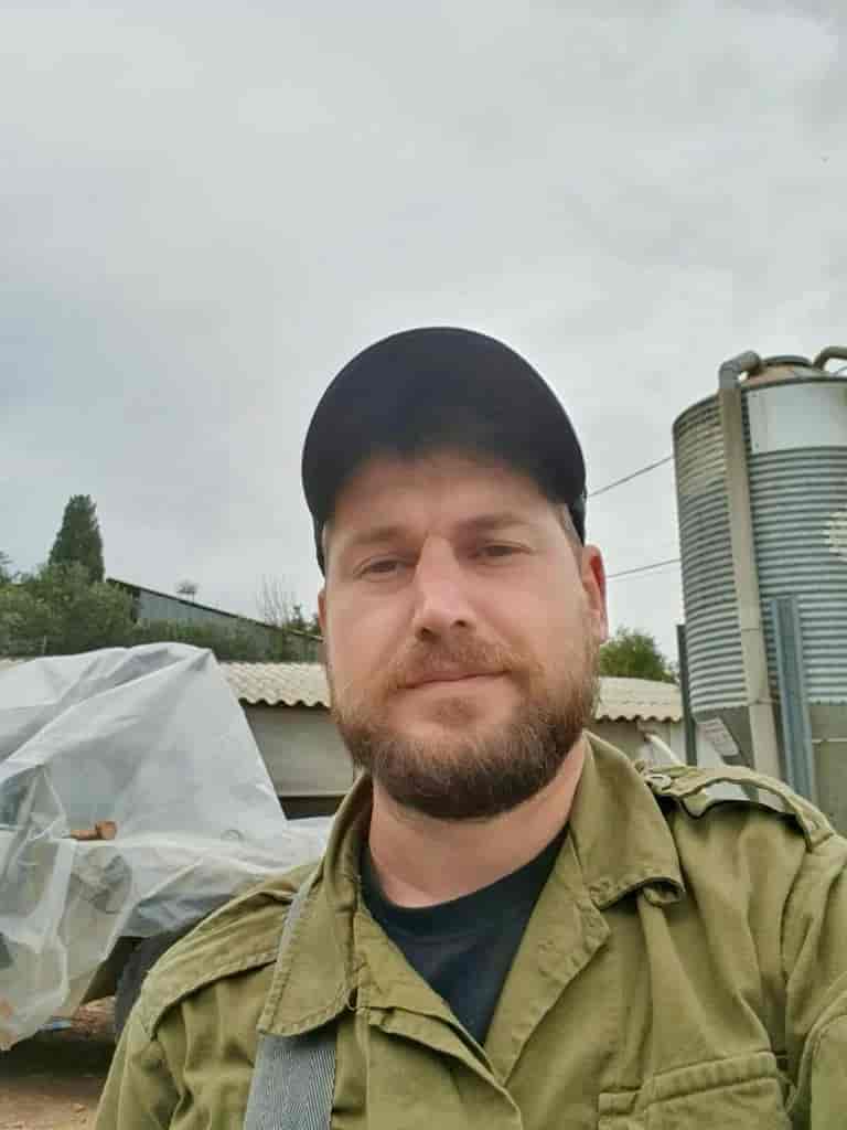 Sergeant Major (res.) Akiva Yasinskiy z"l background