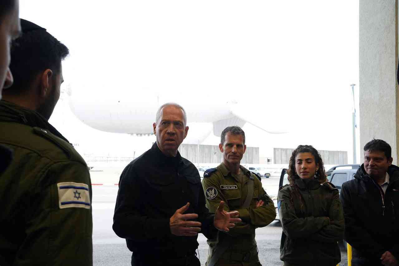 Photo: Ariel Hermoni, Defense Ministry background