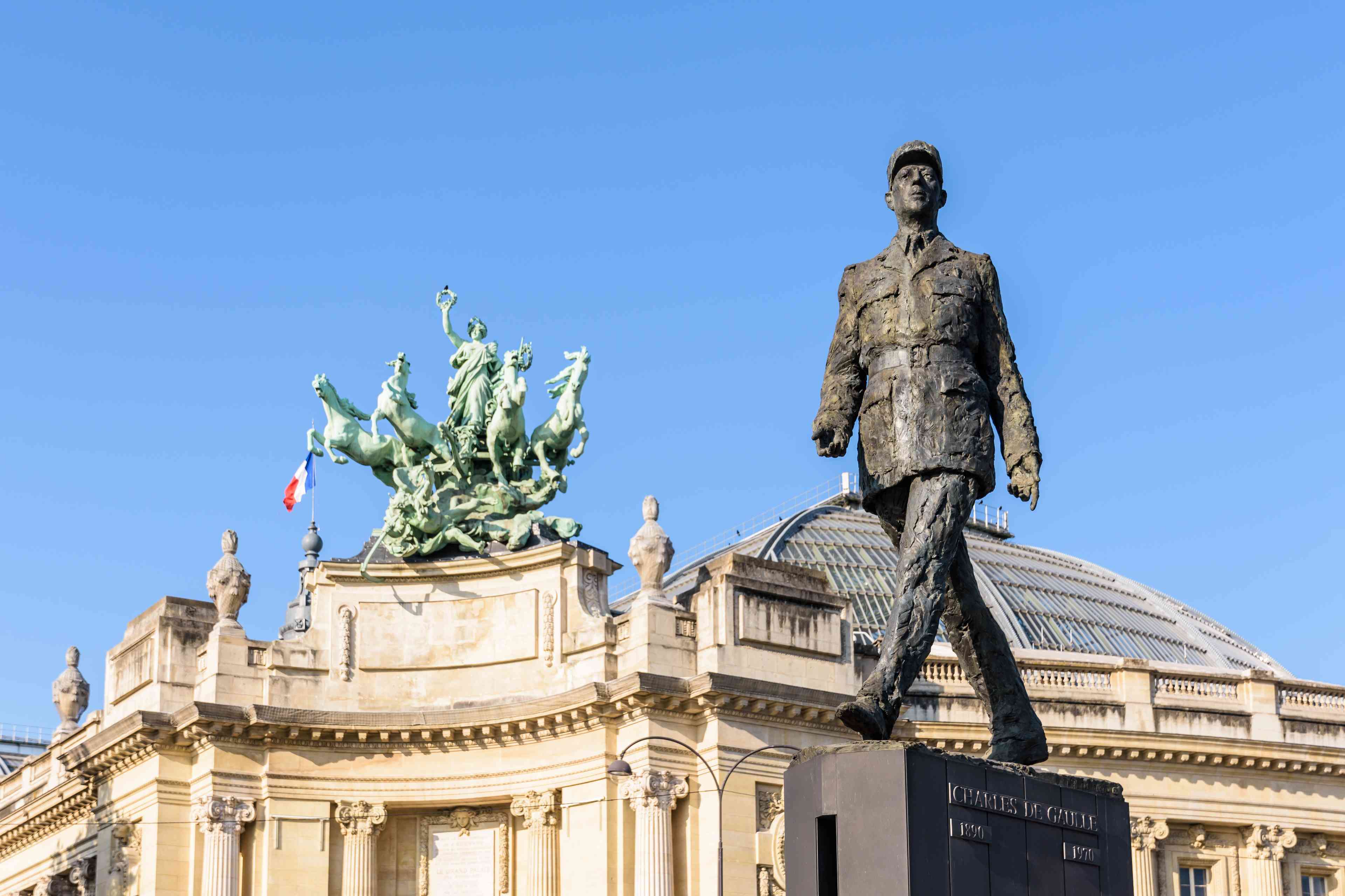 Statue of Charles de Gaulle. background
