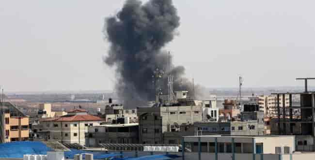 Strike in Gaza (Archive) background