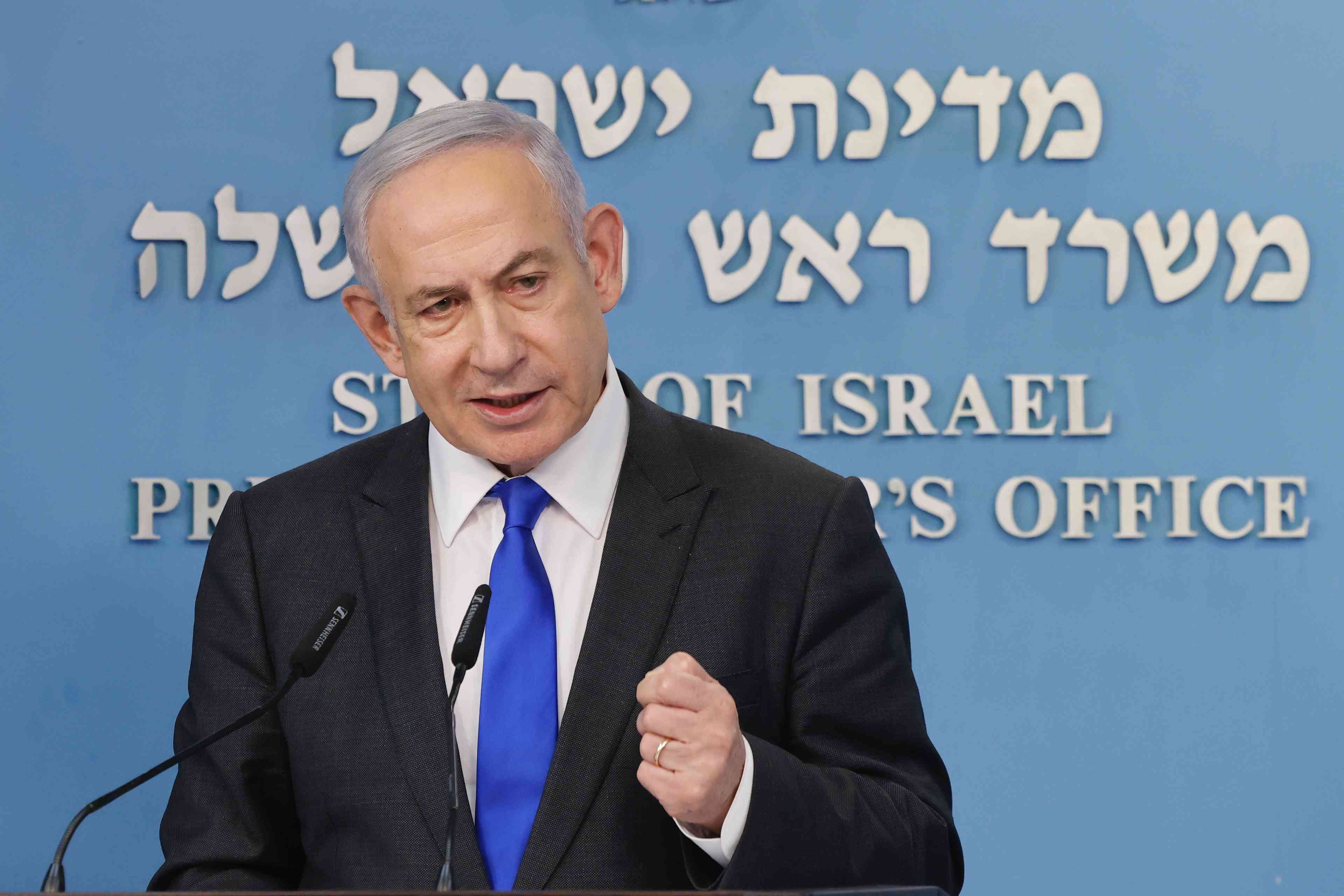 An unlikely comeback? Prime Minister Netanyahu. background