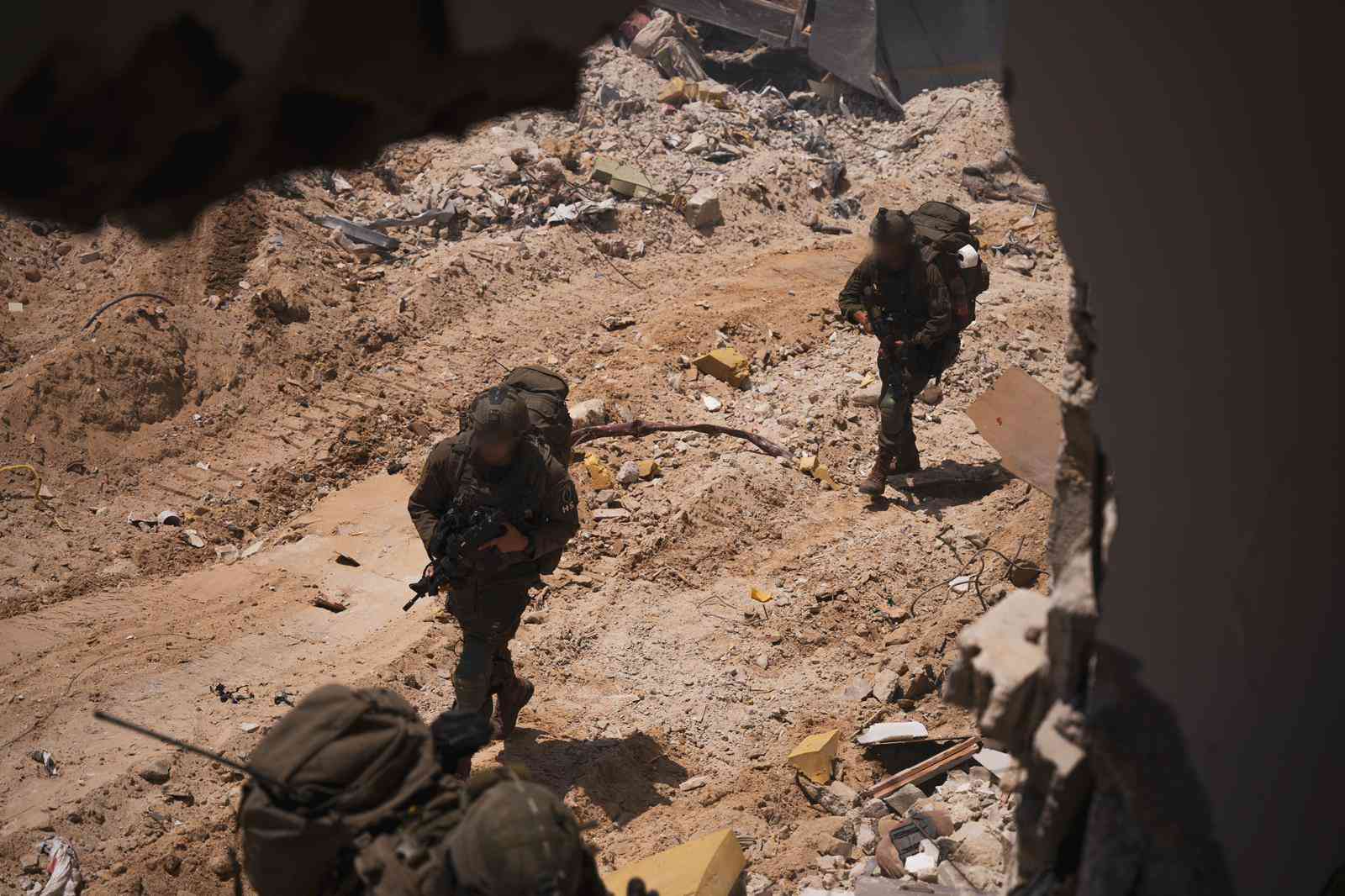 IDF forces in the Gaza Strip. background