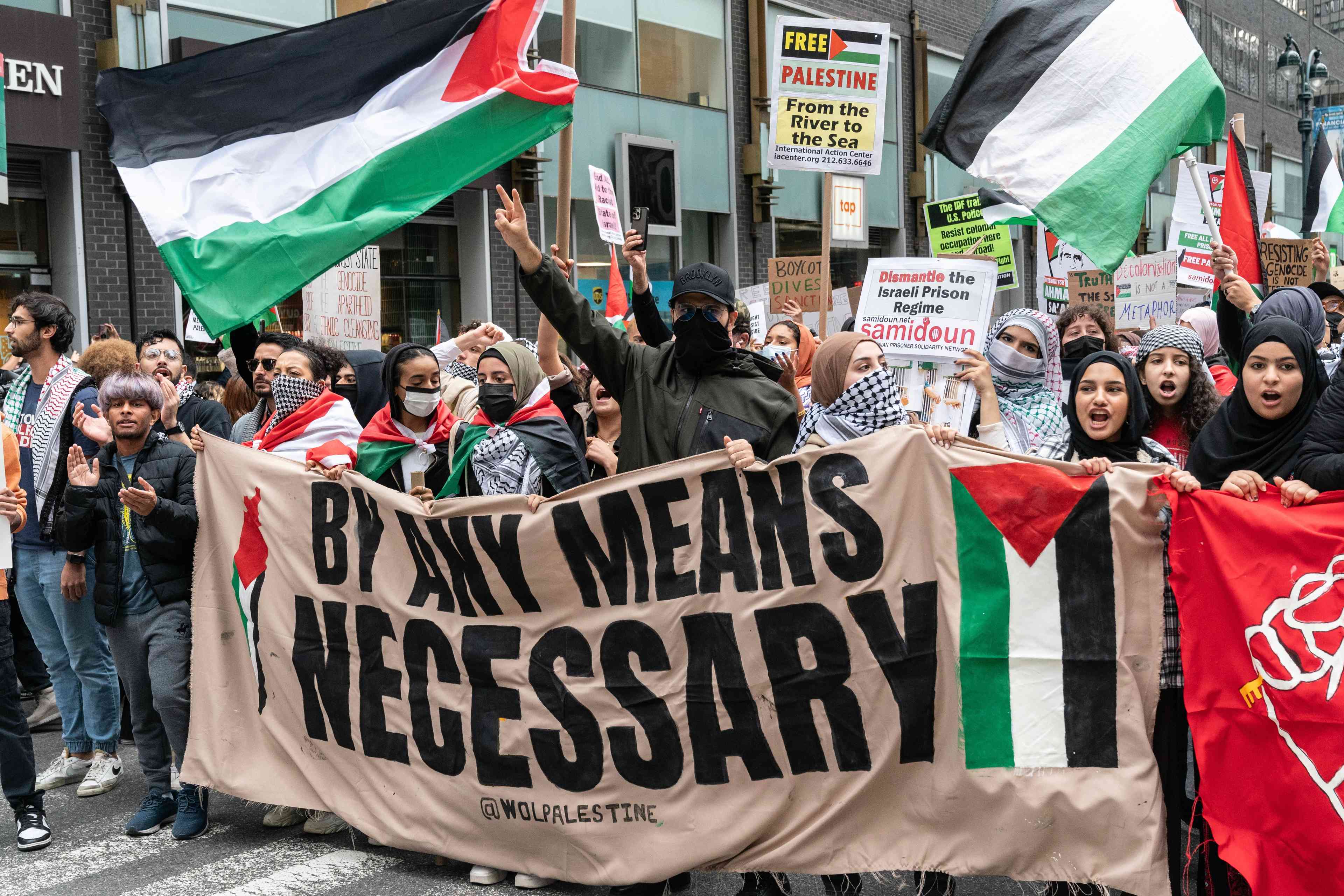 Pro-Hamas demonstrations across the US background