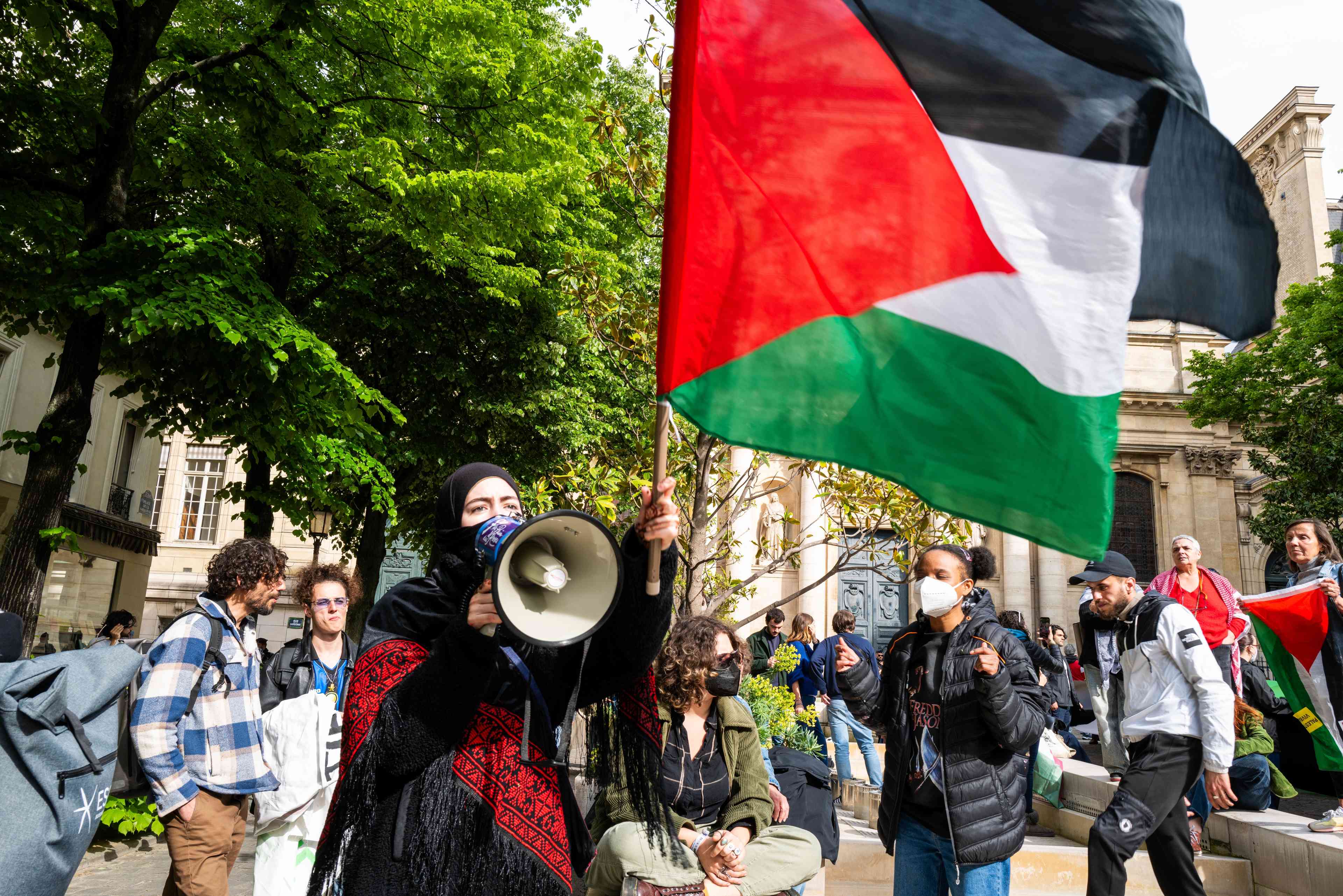 Antisemitism increasing along with pro-Palestinian sentiment. background