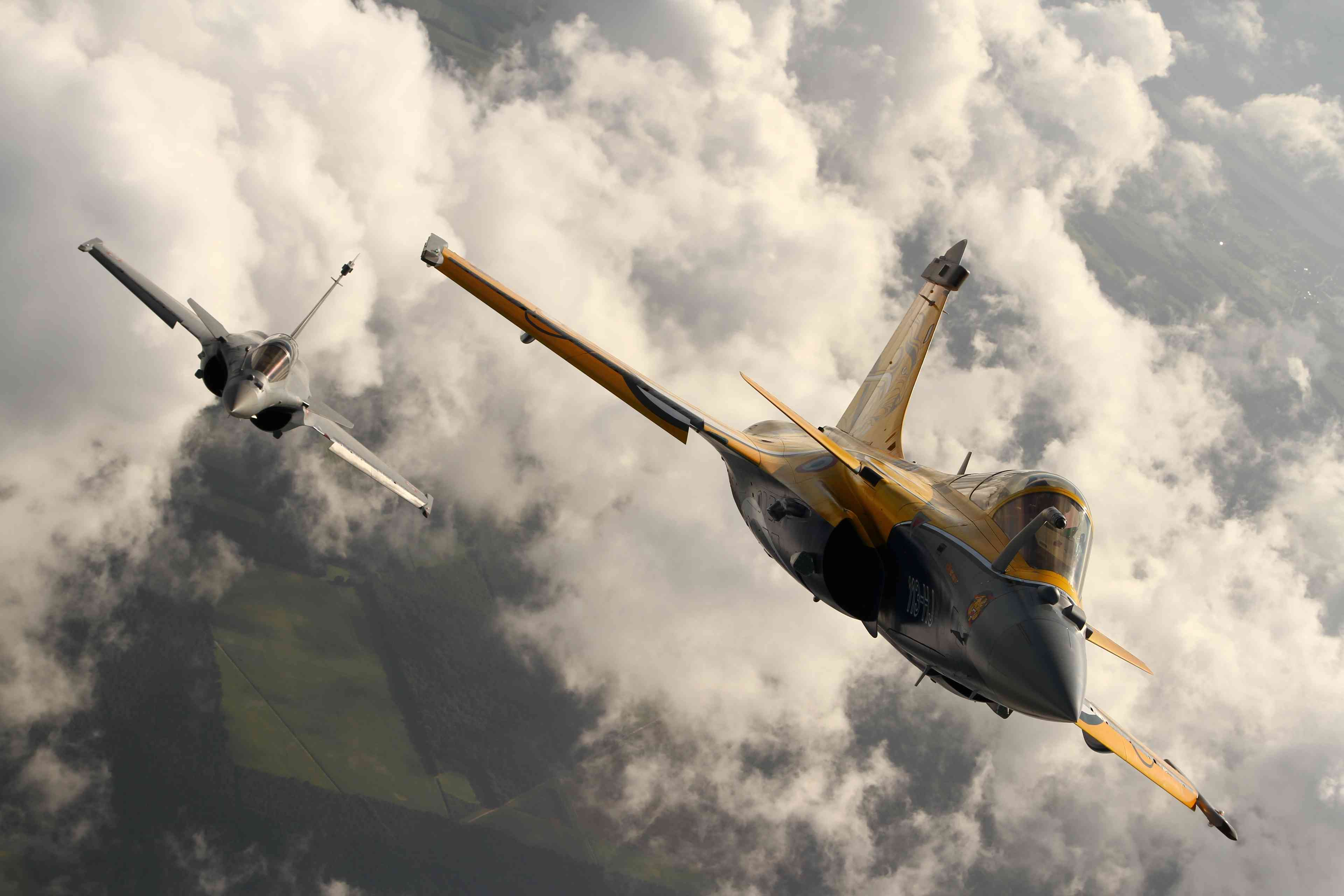 Frenche Dassault Rafale Multirole Fighter background