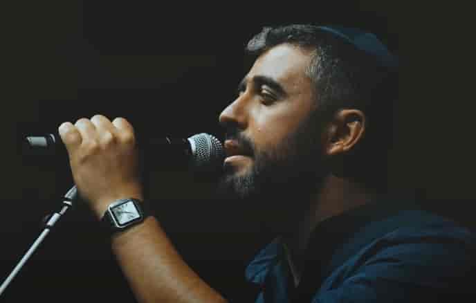 Yishai Ribo background