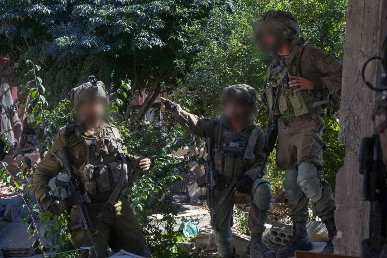 IDF soldiers in Lebanon. background
