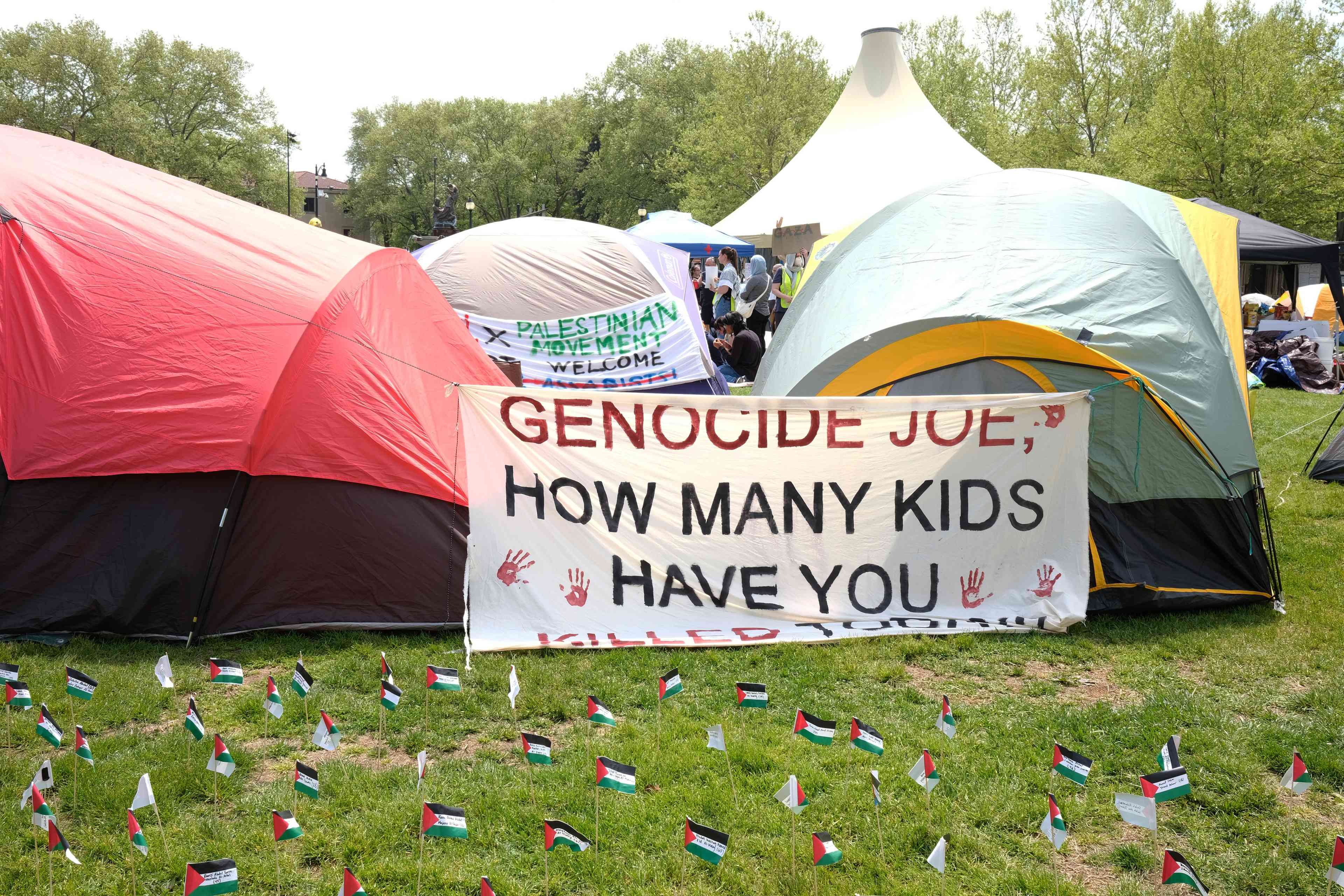 Pro-Palestinian encampment in Pennsylvannia background