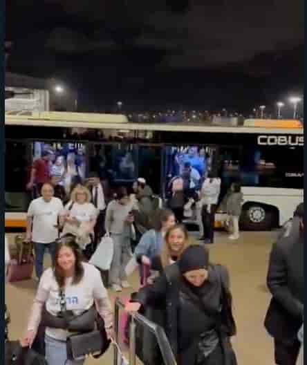 French Jews arrive in Israel, 18 November 2024 background