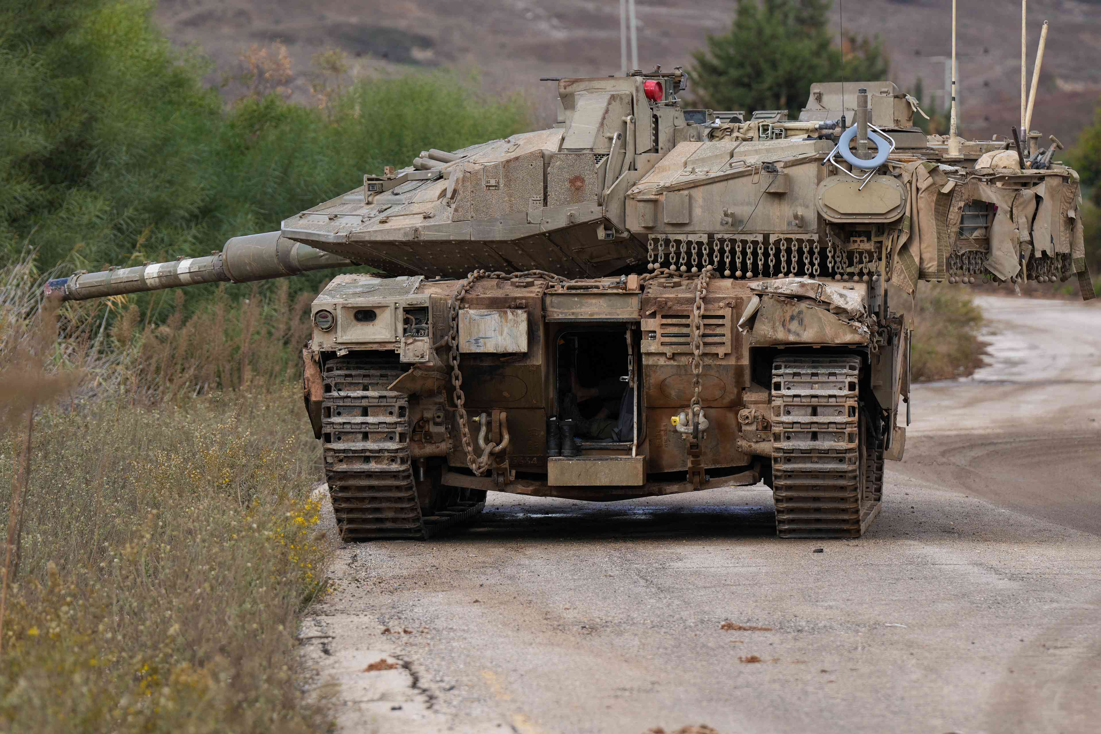 IDF tanks about to get new shells. background