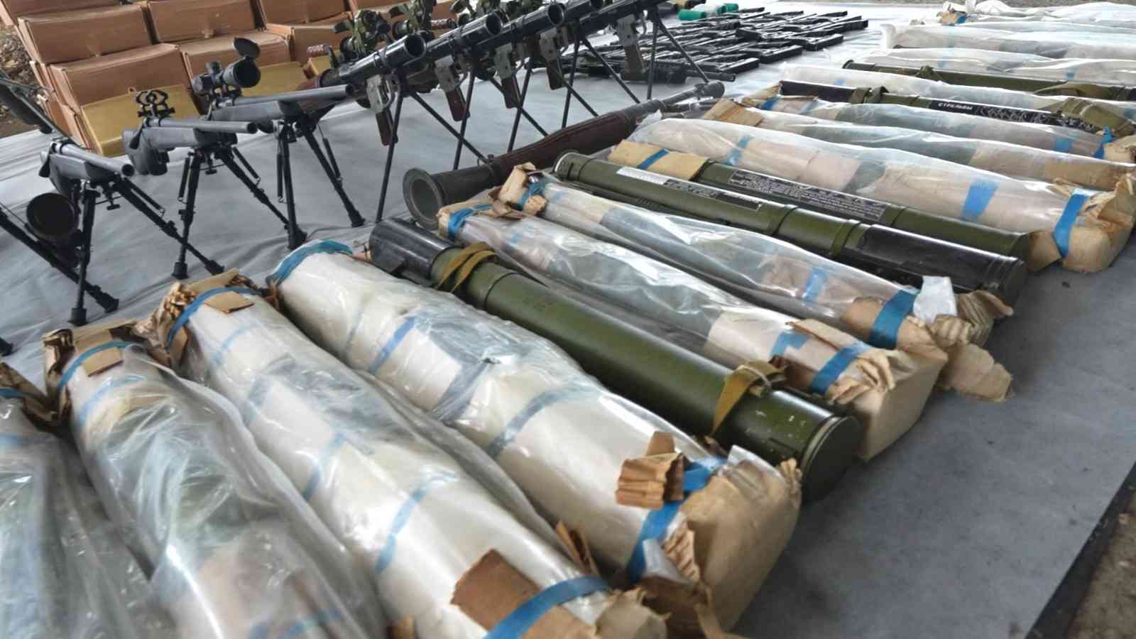 IDF found these Iranian weapons background