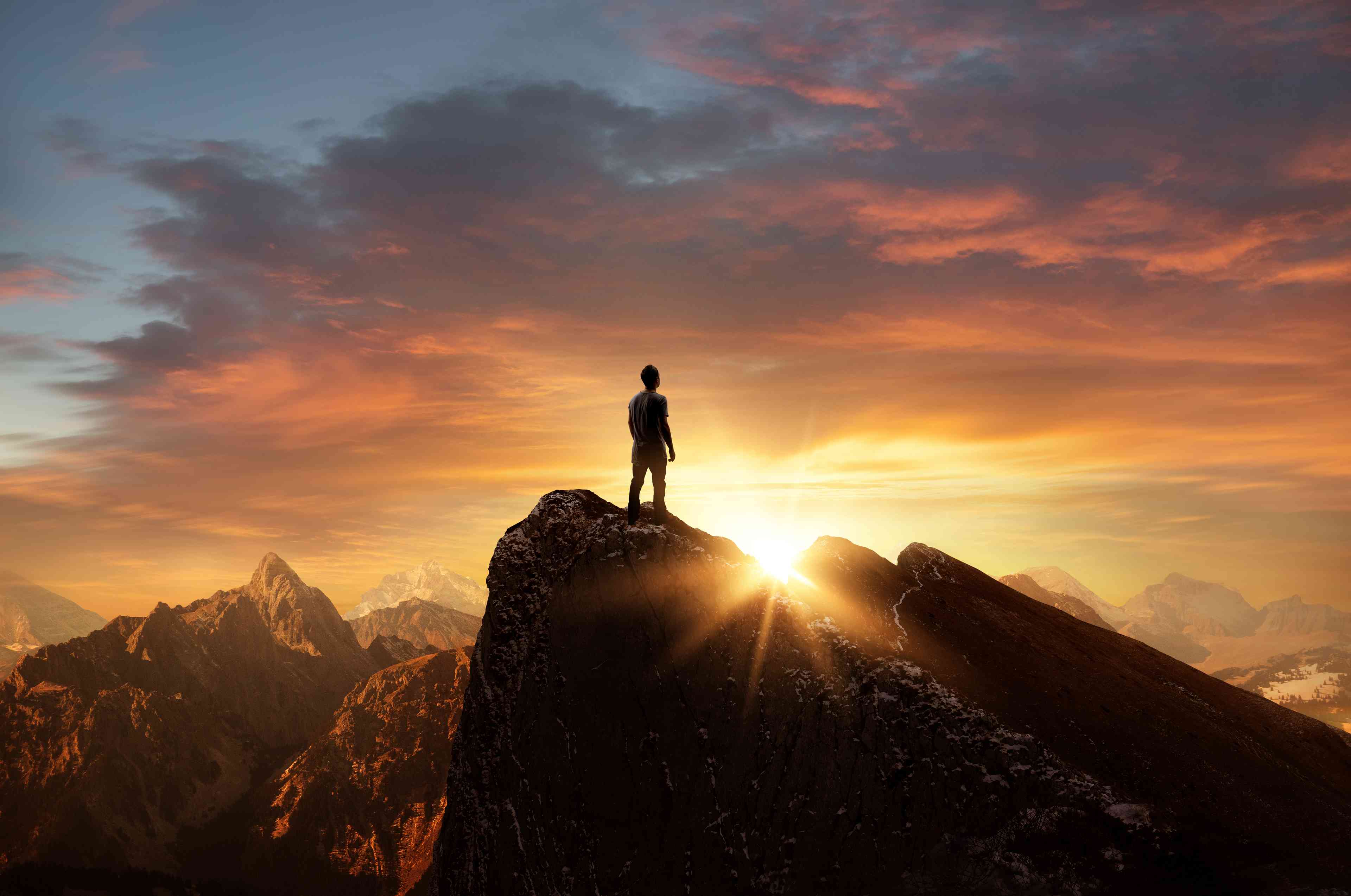 Photo: Shutterstock / solarseven background
