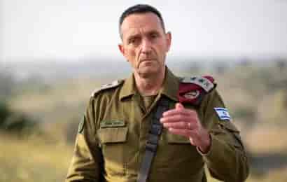 MAARIV background