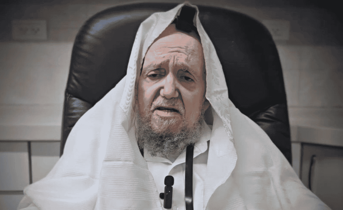 Rabbi Meir Mazuz background