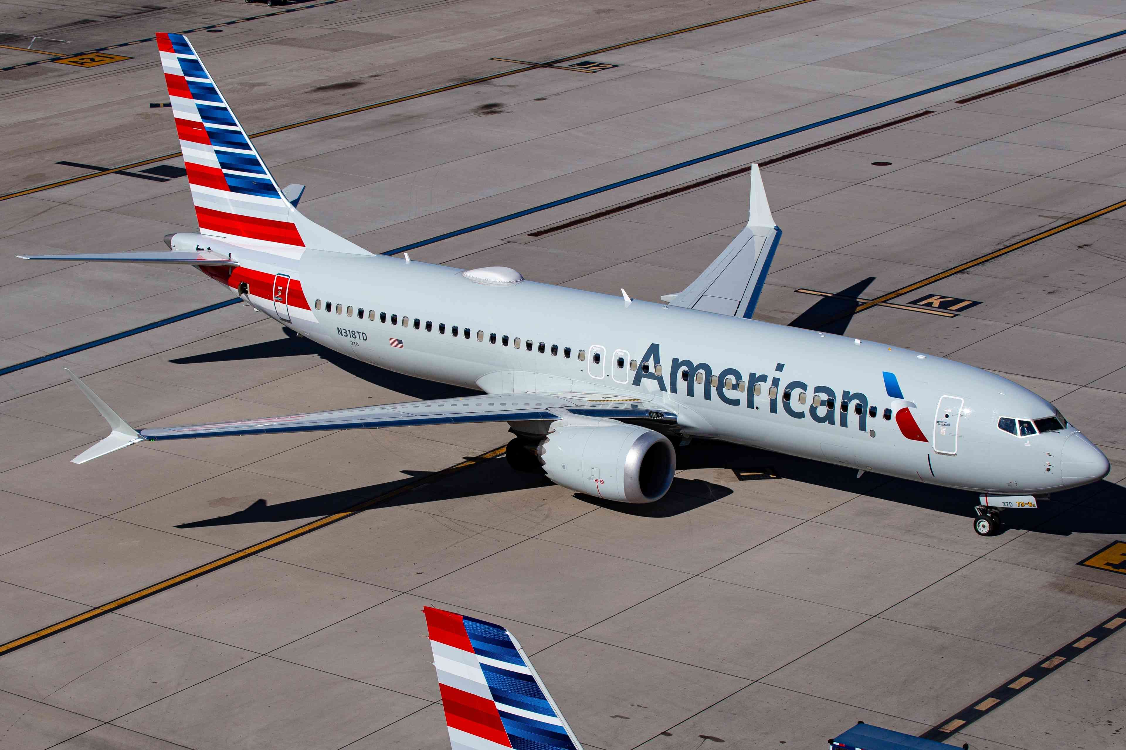 American Airlines background