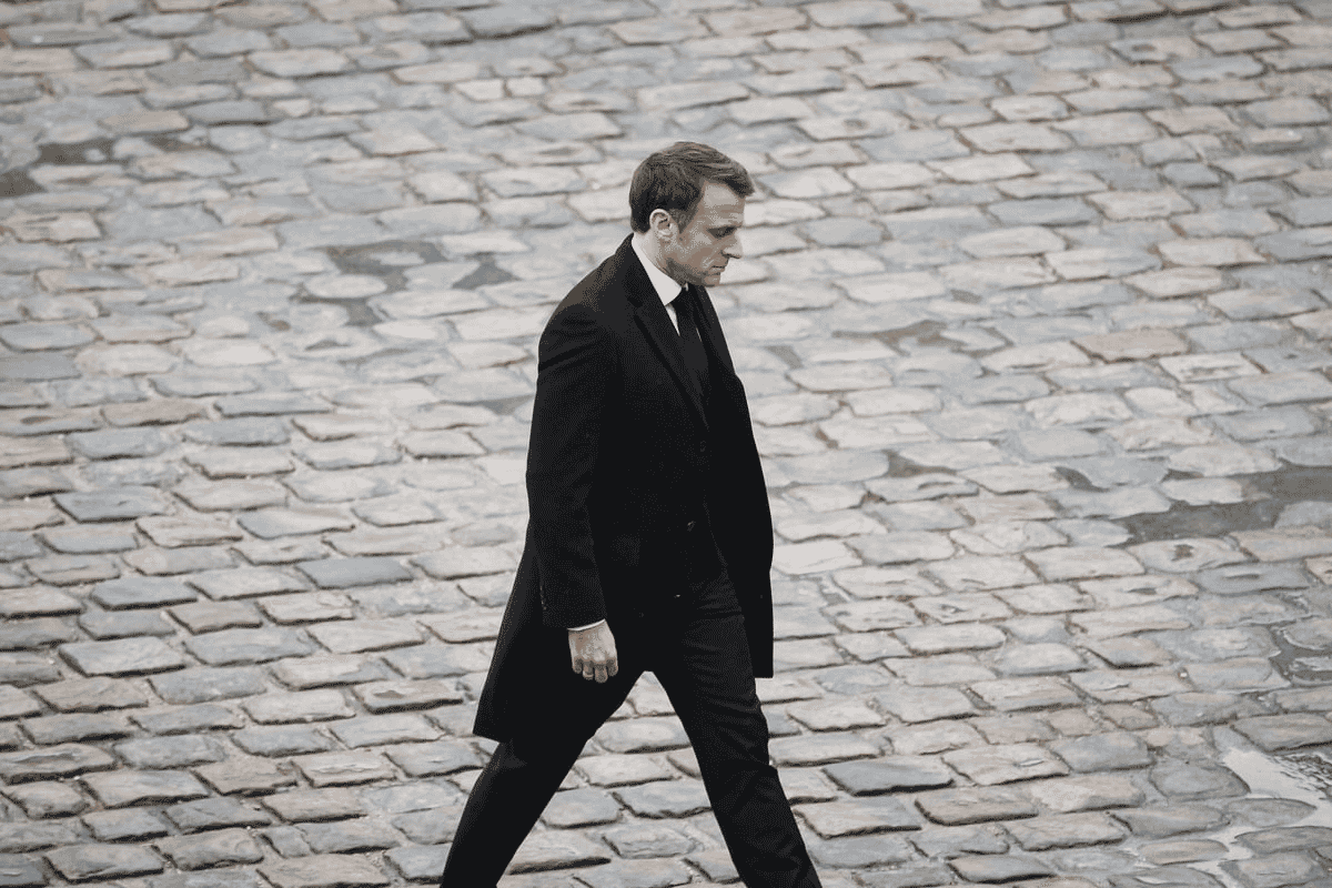 Emmanuel Macron background