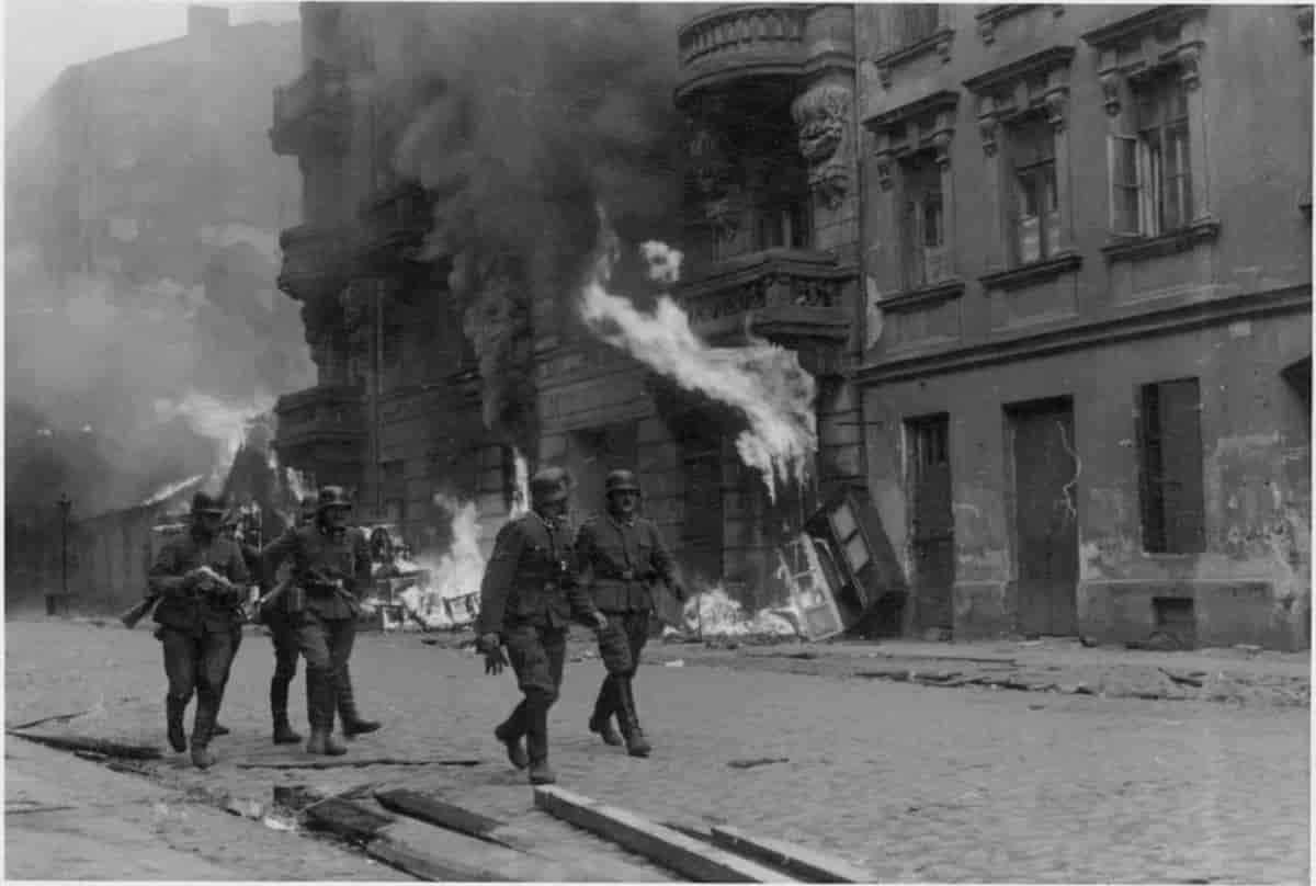 Repression of Warsaw Ghetto uprising. background