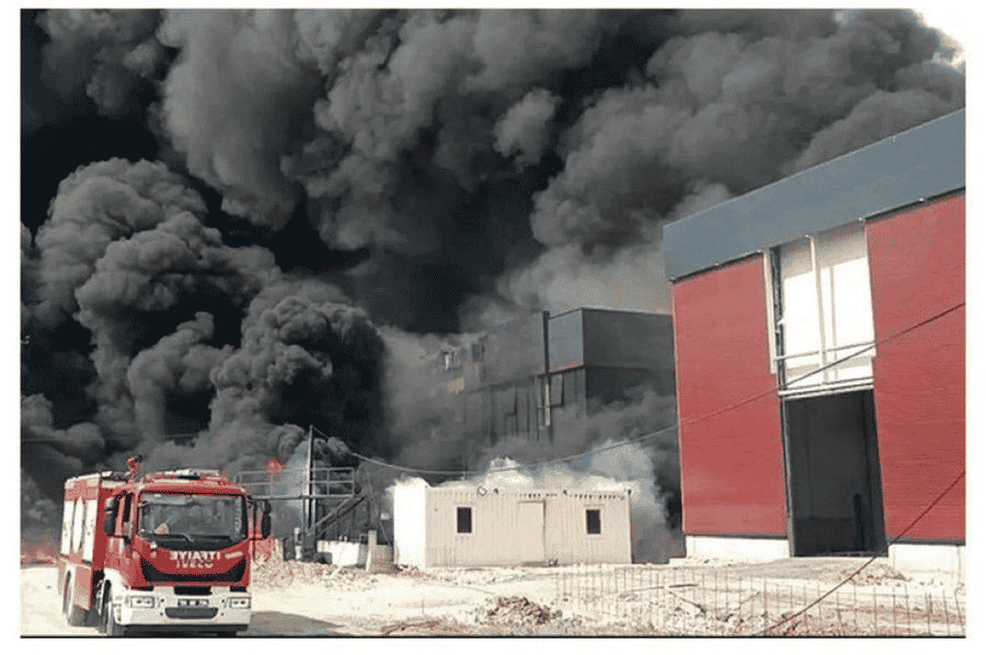 Explosion in Isfahan background