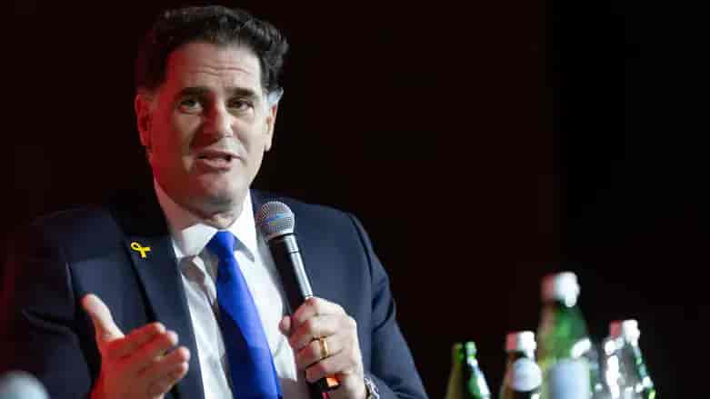 Minister Ron Dermer background