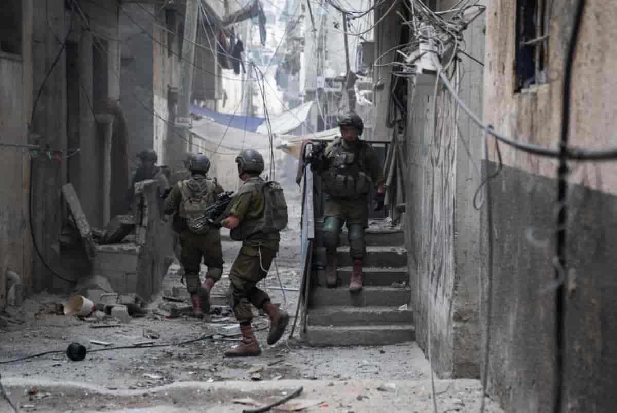 IDF forces in Gaza background