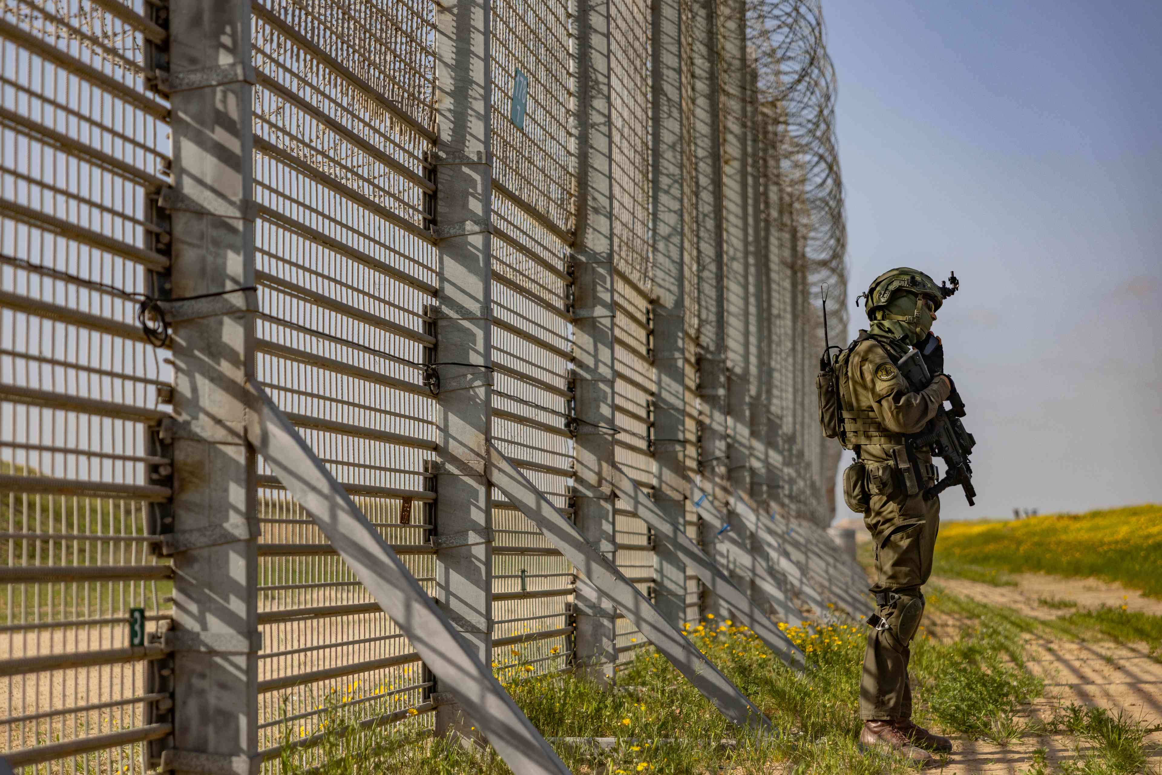 IDF soldiers on the Gaza border. background