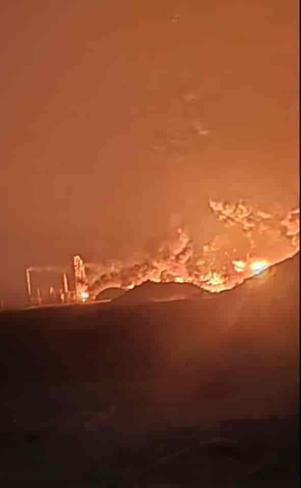 Israel strikes Hodeidah port in Yemen background