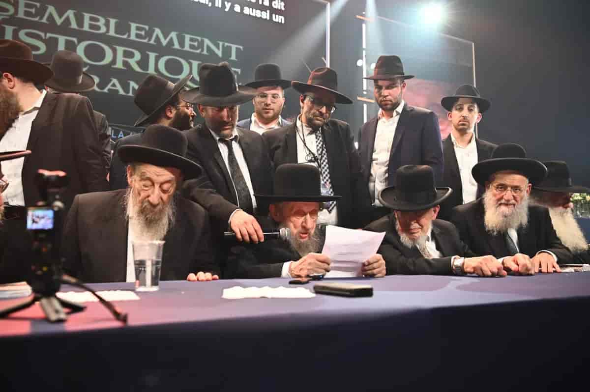 Rabbinic convention in Paris to save the Israeli Torah world. background