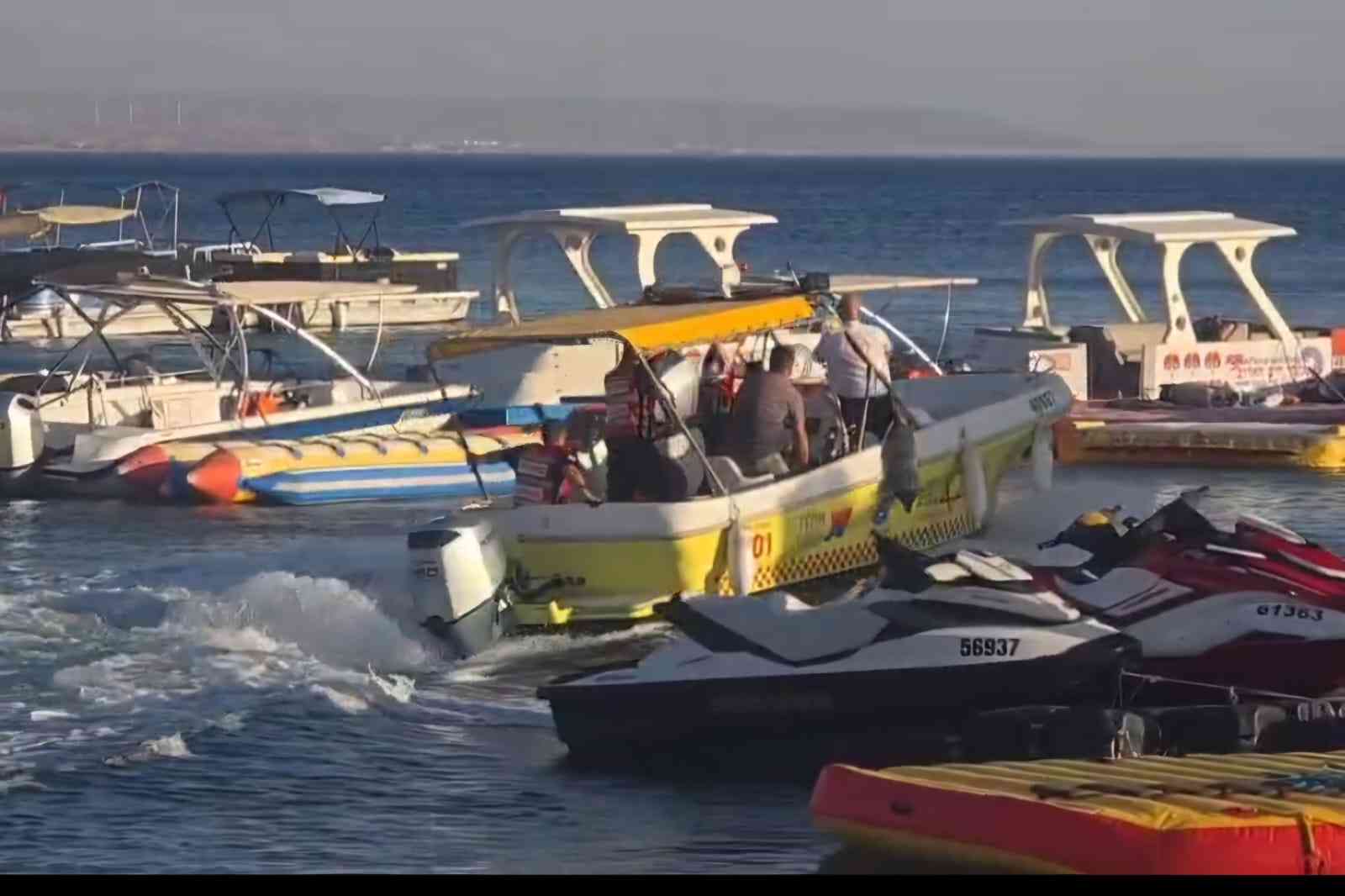 Scene of tragic boat accident in Eilat background