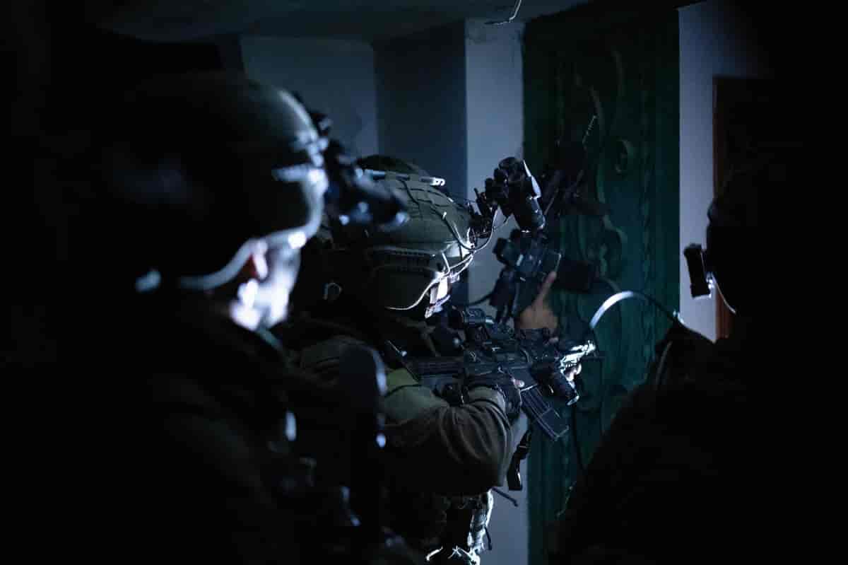 IDF soldiers operating in Syira background