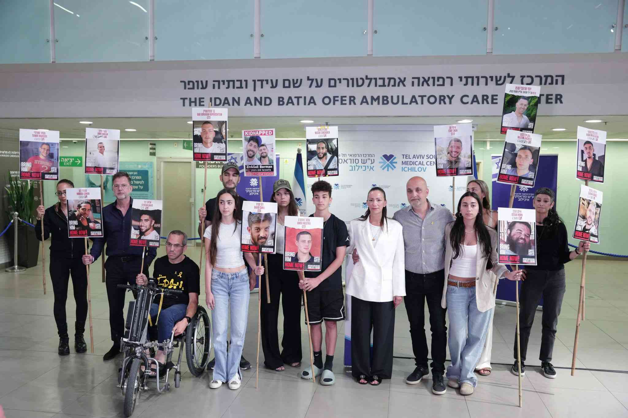 Edan Alexander's family calling for the release of the remaining hostages background