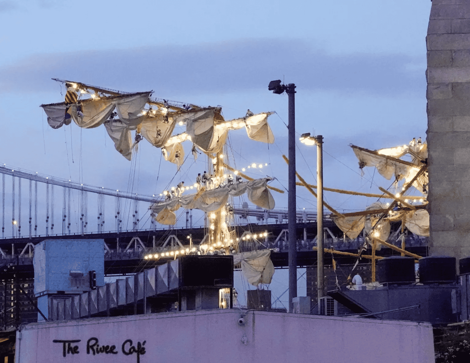 Mexican boat crashes into the Brooklyn Bridge background