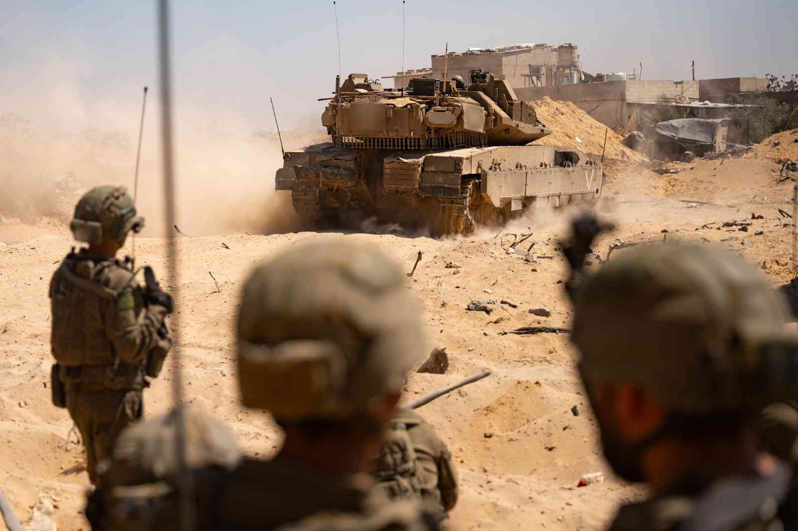 IDF soldiers operating in Gideon's Chariots, May 2025 background