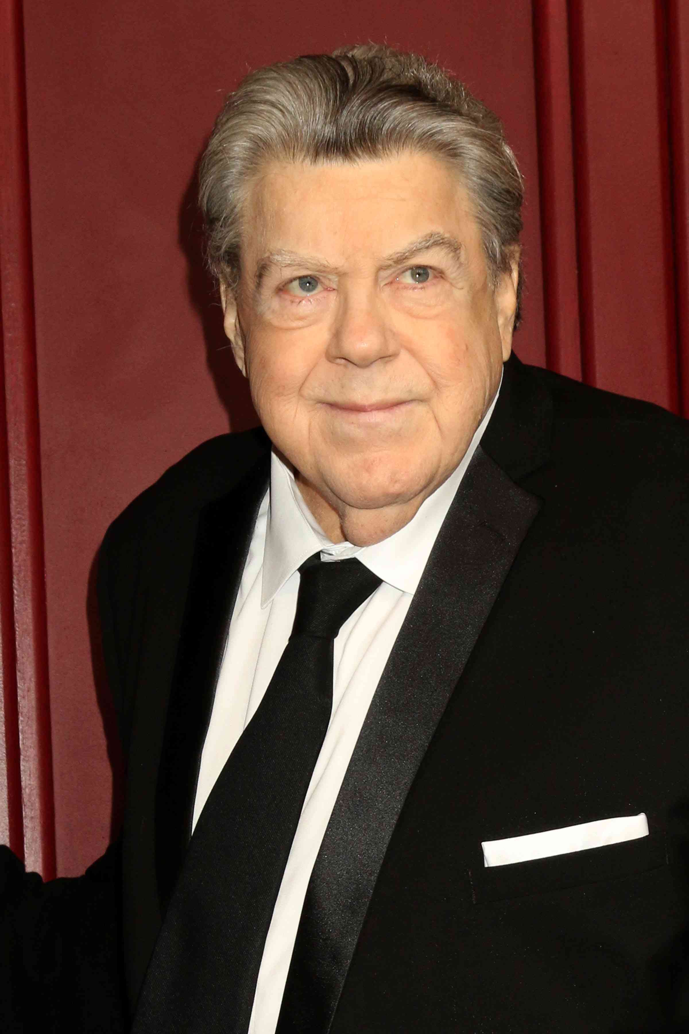 George Wendt. background