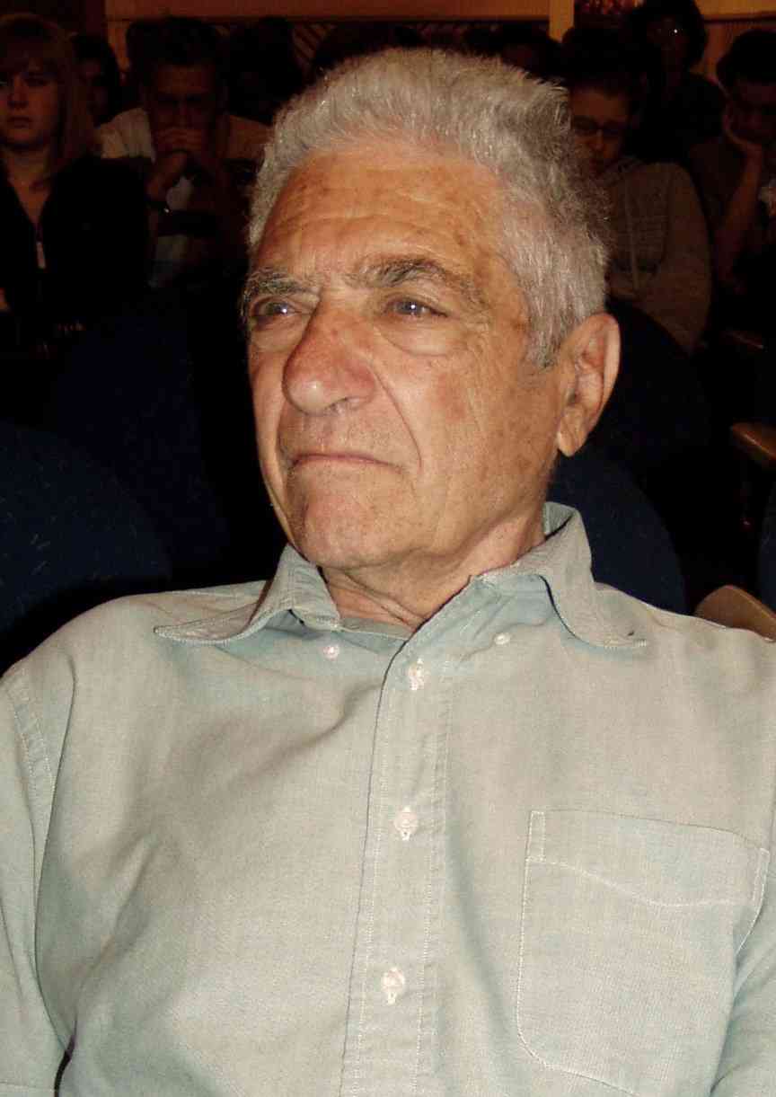 Jack Steinberger (* 1921), US-American scientist, born in Germany background