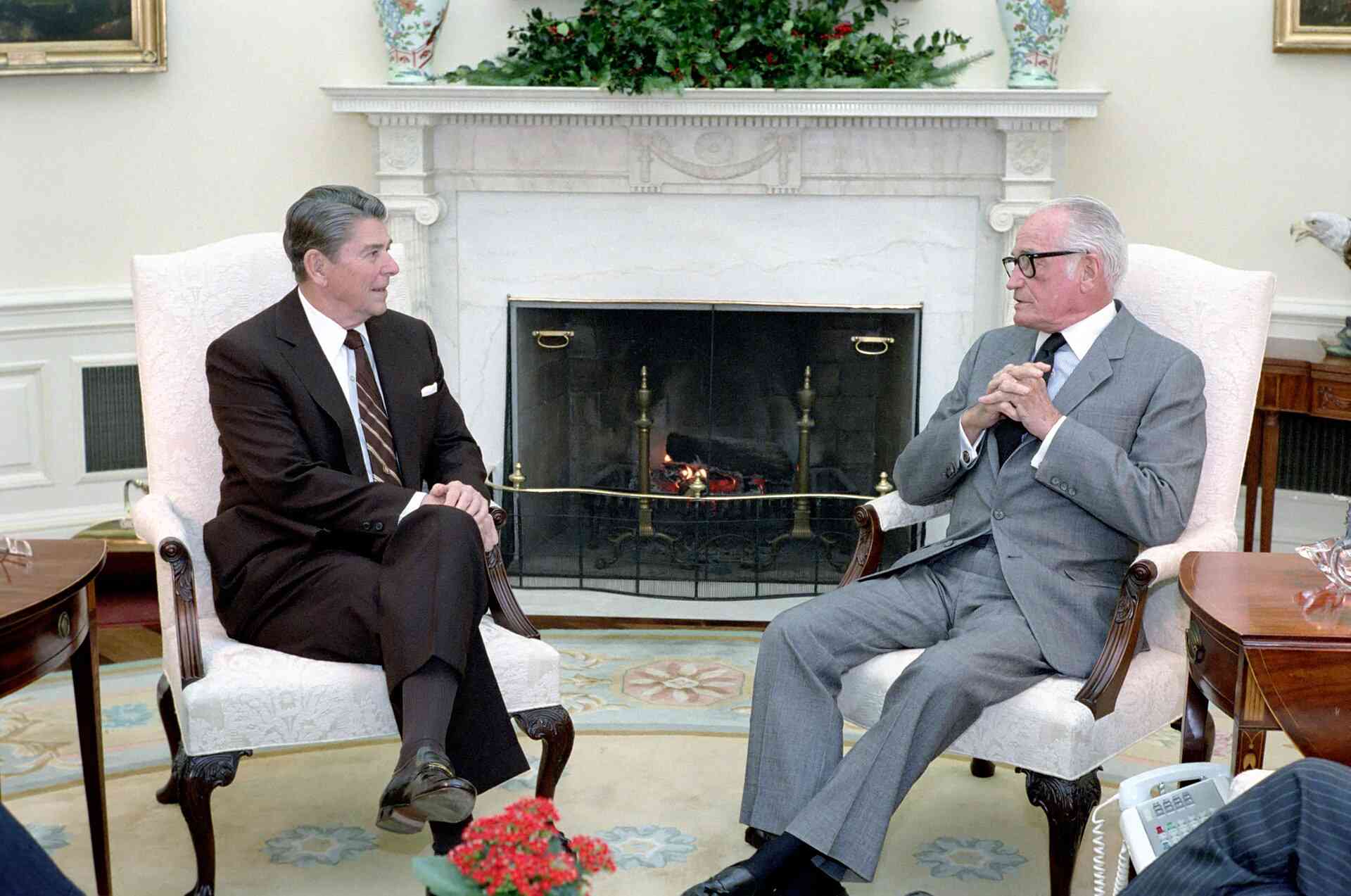 Goldwater meeting with President Ronald Reagan in the Oval Office in December 1984 background