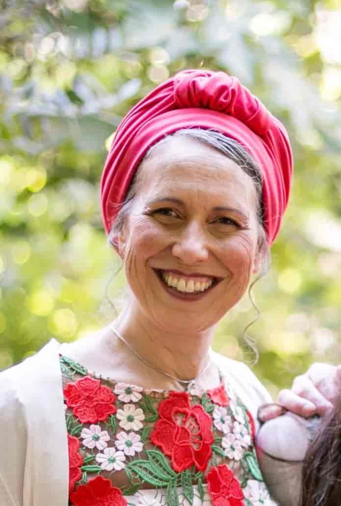 Dr Naomi Gromet background