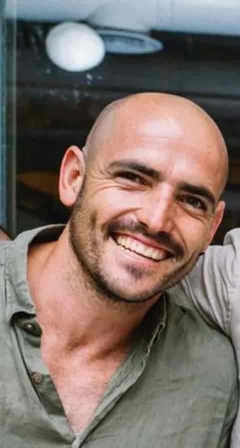 33-year-old reservist Master Sergeant Hen Gross killed in the same incident background