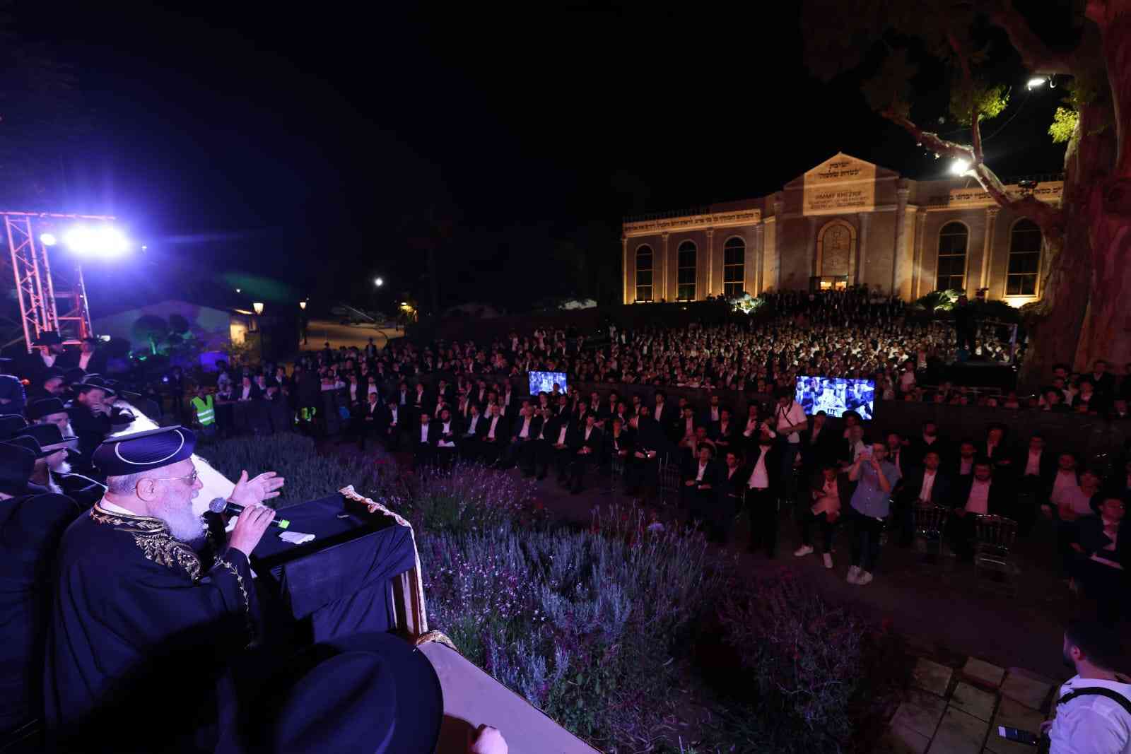 Inauguration of the world’s largest and most magnificent Holy Ark at Ateret Shlomo background