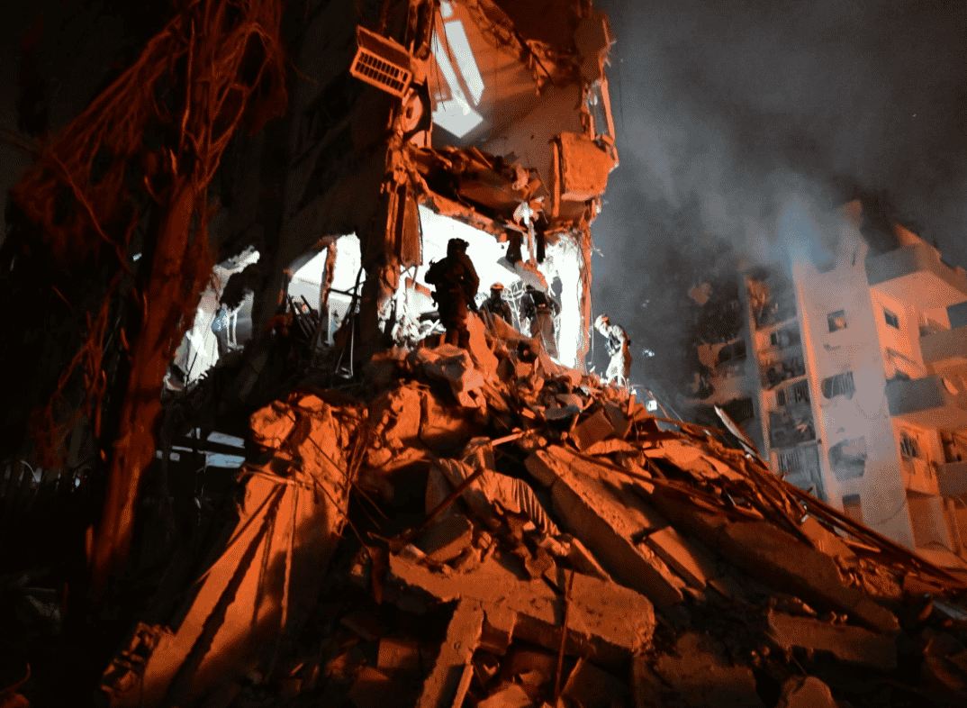 Iran attacks Rehovot, 15 June 2025 background