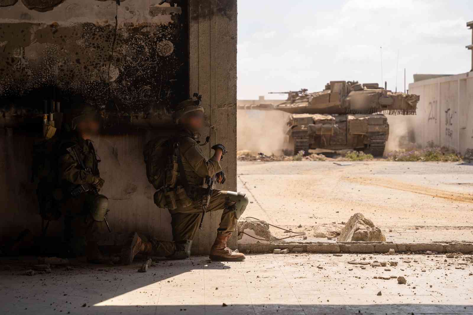 IDF operating in Gaza background
