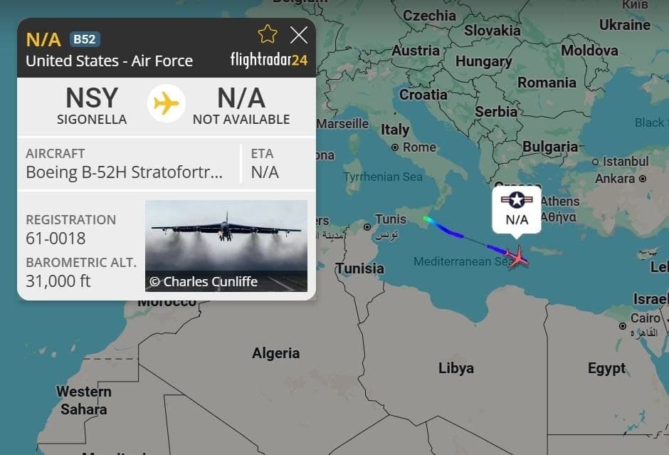 American B-52 Strategic Bomber Turns off Transponder