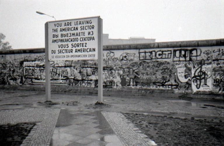 The Berlin Wall The Berlin Wall