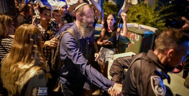 Rabbi Yigal Levinstein