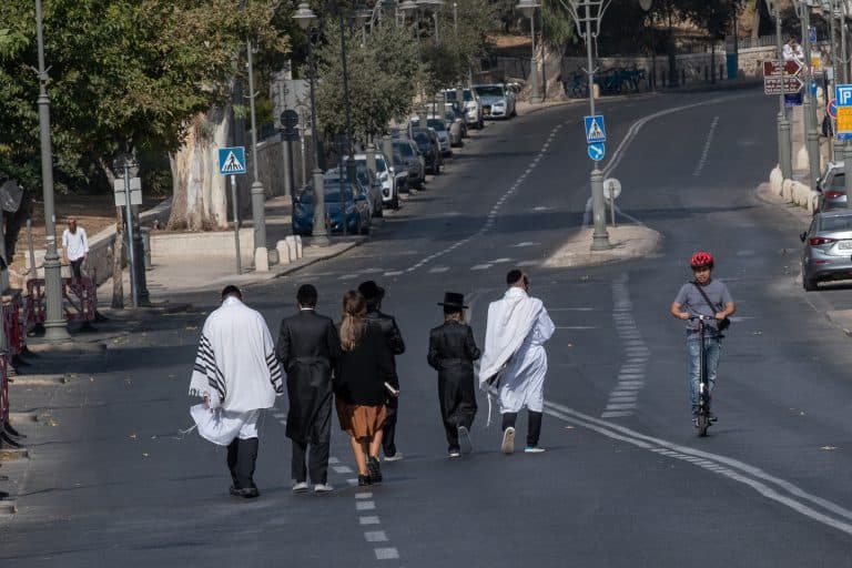 The streets of Jerusalem on Yom Kippur, archive The streets of Jerusalem on Yom Kippur, archive