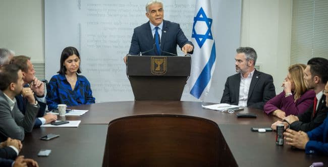 "This is not an emergency government, this is Bibi's decorating committee." "This is not an emergency government, this is Bibi's decorating committee."
