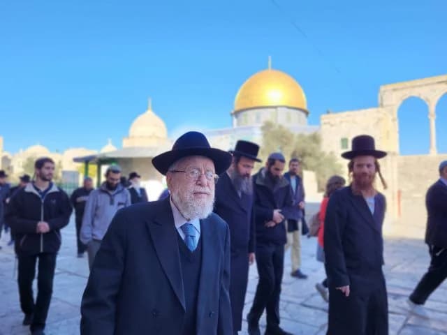 We saw the bitter results of irresponsible deals. Rabbi Dov Lior. We saw the bitter results of irresponsible deals. Rabbi Dov Lior.