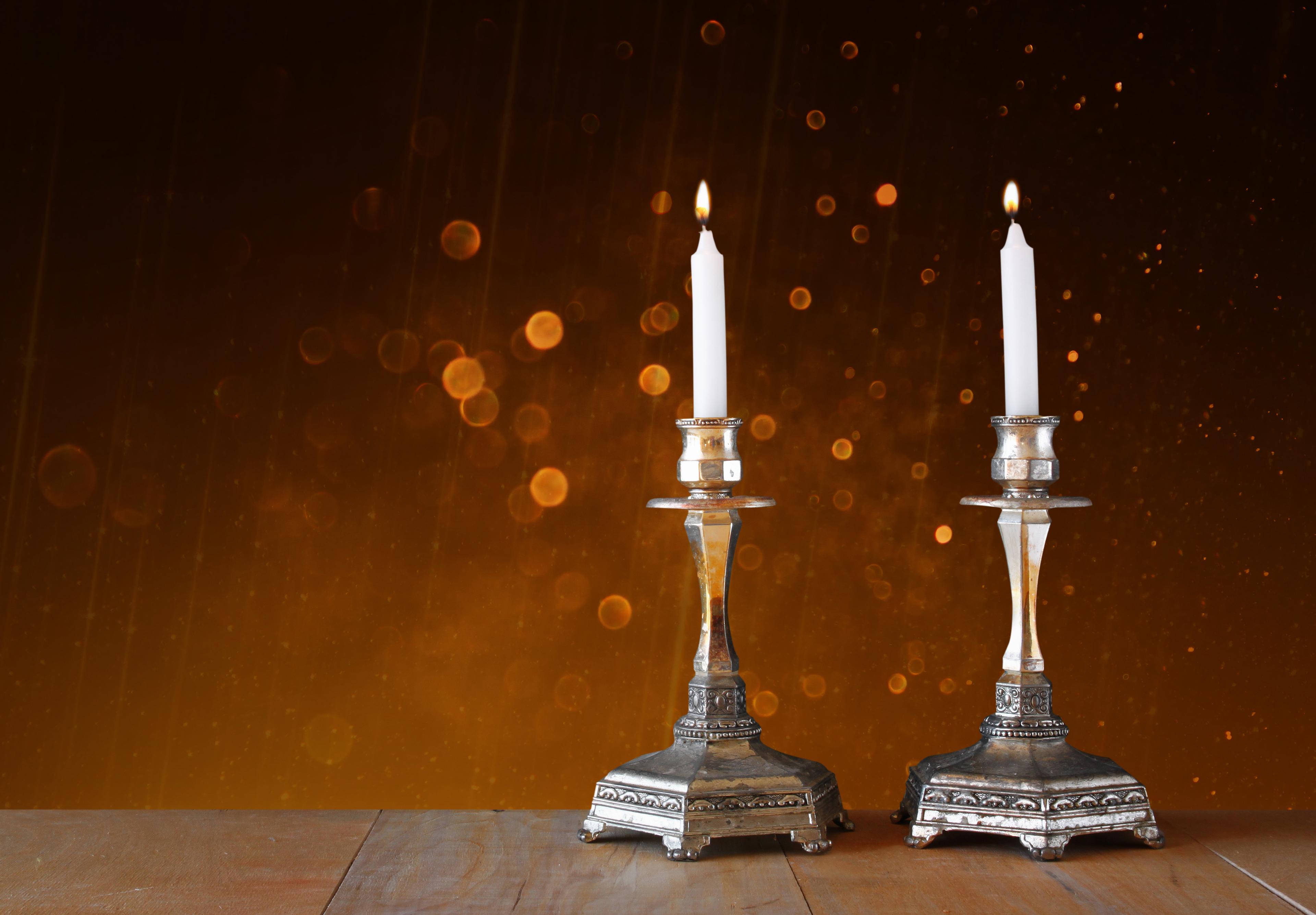 Shabbat Candle-Lighting Shabbat Candle-Lighting
