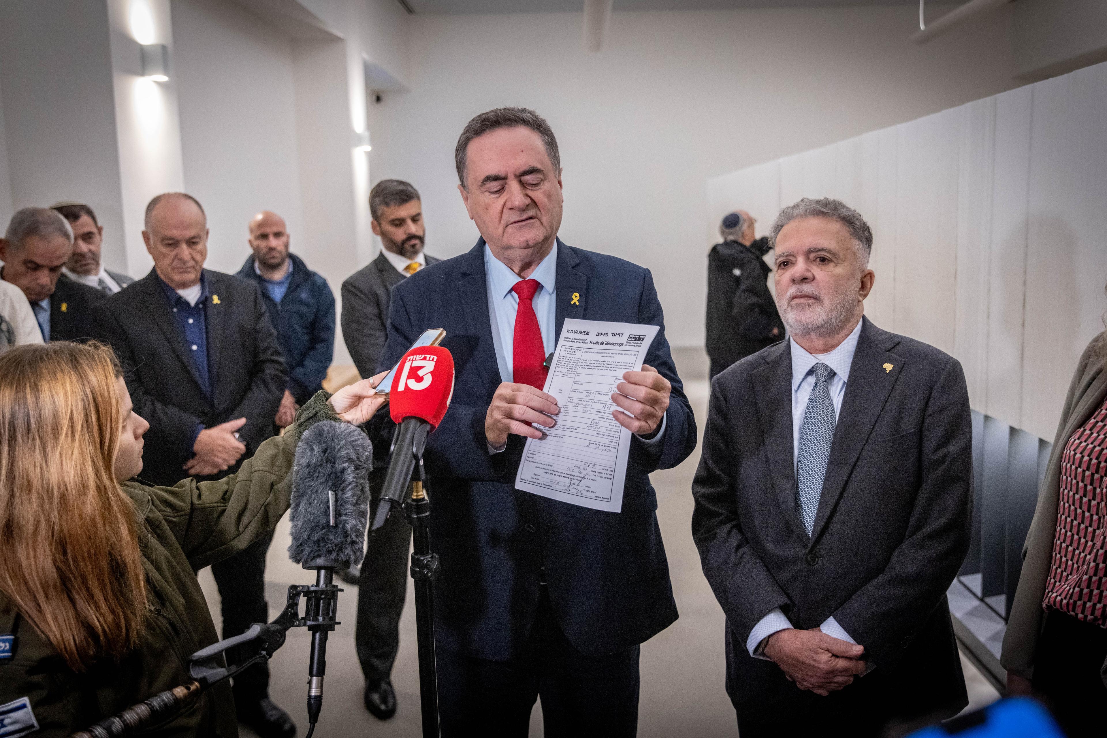Brazilian ambasdor to Israel Frederico Meyer and Foreign Minister Israel Katz tour at the Yad Vashem Holocaust Memorial museum in Jerusalem, February 19, 2024. 