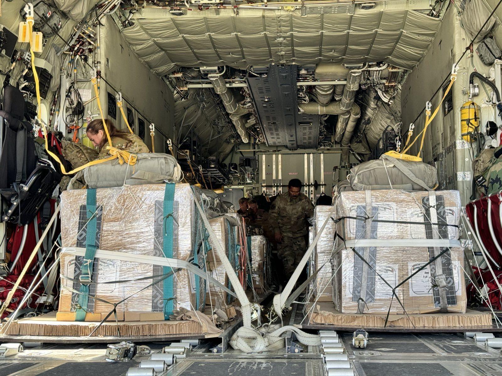 Humanitarian aid from Jordan. Destination: Northern Gaza Strip.